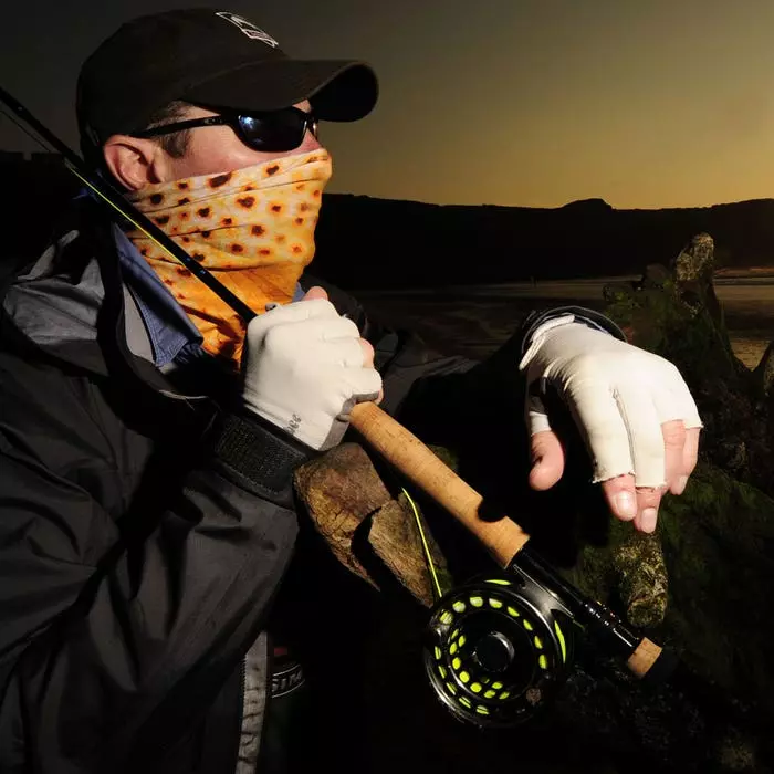 Snowbee Sun & Stripping Gloves 2 Snowbee Sun & Stripping Gloves - Image 2